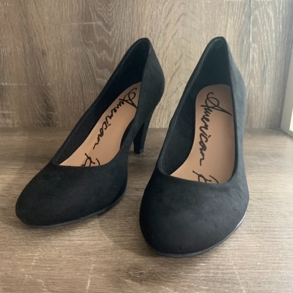 NWT American Rag Afelixr Black Suede Heel sz 5.5